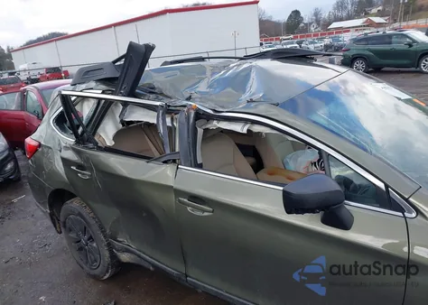 2017 Subaru Outback 2.5I z USA, uszkodzony, nr VIN 4S4BSAACXH3343079